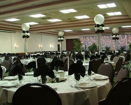 Rodeway Inn キャデラック レストラン 写真